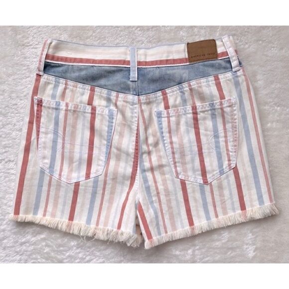 American Eagle Hi-Rise Mom Short in Red White & Blue Stripes Patchwork Denim - Picture 12 of 12